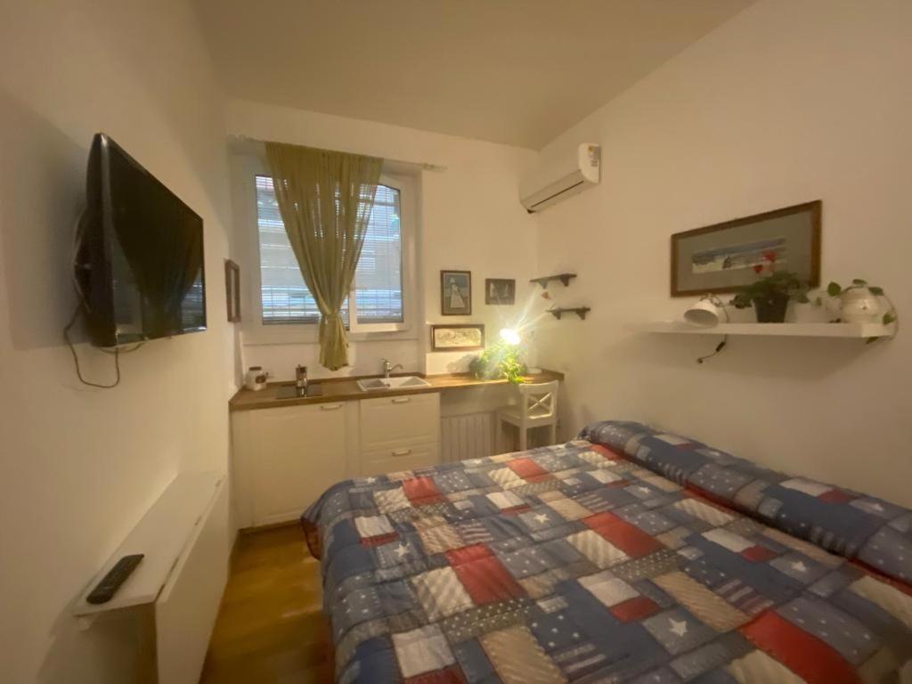 Piccolo E Indipendente A Garbatella Apartment โรม ภายนอก รูปภาพ