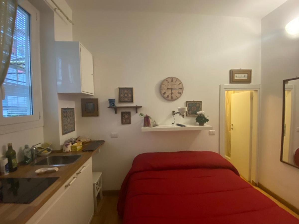Piccolo E Indipendente A Garbatella Apartment โรม ภายนอก รูปภาพ